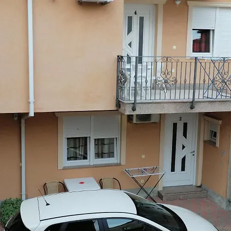 Golomeic Apartment *