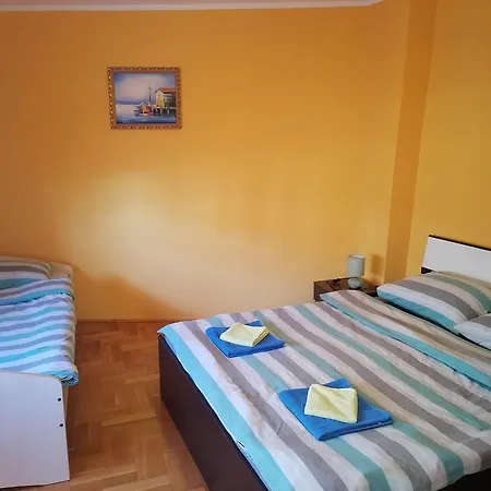 Golomeic Apartment *